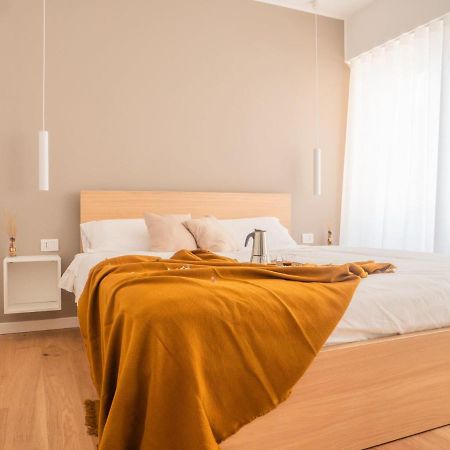The Best Rent - Modern Apartment Near Corso Buenos Aires Milán Exterior foto